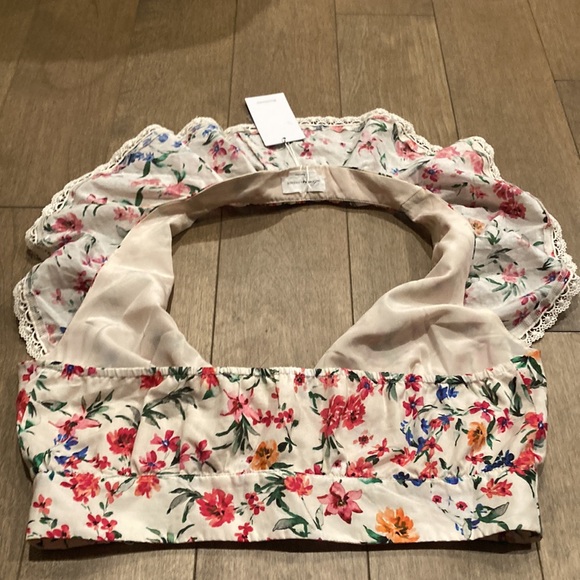 Lovers + Friends‎ Marty Top in Peony Floral Large - Picture 6 of 6